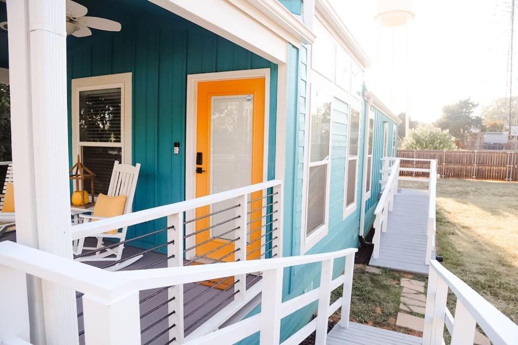 The Little Getaway-Sleeps 4, Firepit, Pet Friendly Villa Pottsboro Exterior photo