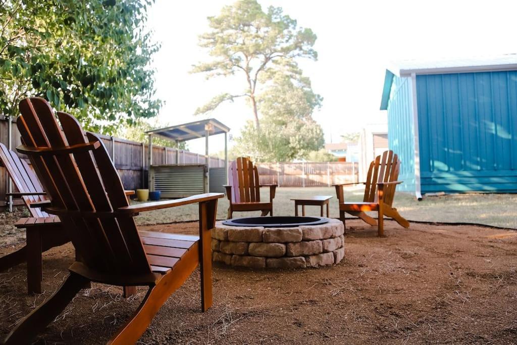 The Little Getaway-Sleeps 4, Firepit, Pet Friendly Villa Pottsboro Exterior photo